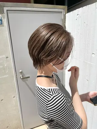 ショート カラー 泉 堅也のヘアスタイル