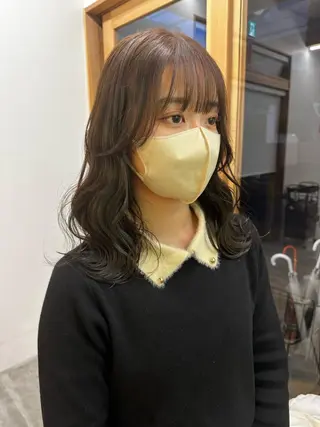 セミロング カラー 中山 まどかのヘアスタイル