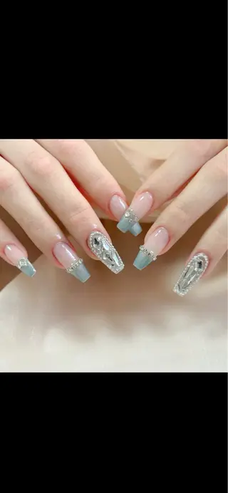 ネイル AB マツエクネイルサロン2号店所属・金子 希のネイルデザイン