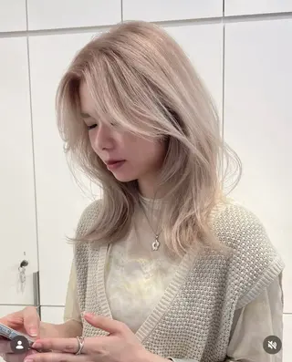 ミディアム カラー レイヤー/ブリーチ ♥️【木坂 桃歌】のヘアスタイル