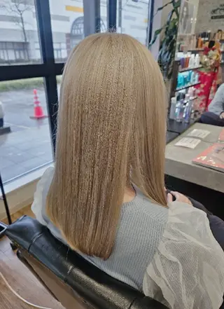 カラー ミディアム 関口 友菜のヘアスタイル