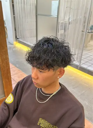 ミディアム パーマ メンズ メンズパーマ/ フェード　Tumのヘアスタイル