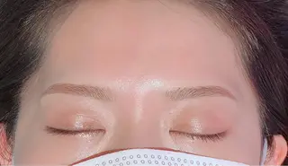 mary メアリーの眉毛・アイブロウイメージ