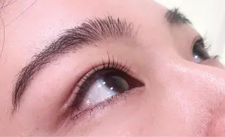 マツエク・マツパ Lim五反田所属・TSUNA 🌙 Lim 五反田のマツエク・マツパデザイン