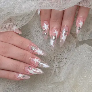 ネイル Maggie Nail🦩のネイルデザイン