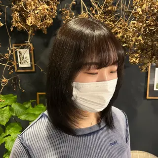 ミディアム カラー 岸本 まほのヘアスタイル