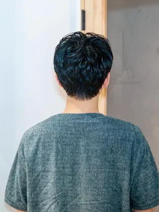 ショート パーマ 鈴木 綾乃のヘアスタイル