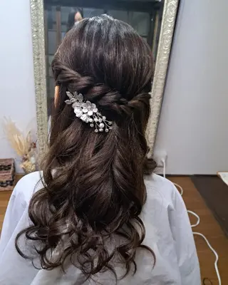 ヘアアレンジ ロング 町屋フォトスタジオ希ノ和所属・案西 美里のヘアスタイル