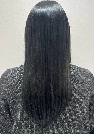 ロング カラー 長島 絹和のヘアスタイル