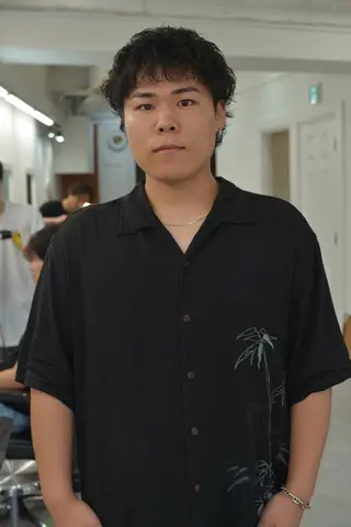 ショート パーマ メンズ グランジヘア 無造作ヘアHYUGAのヘアスタイル