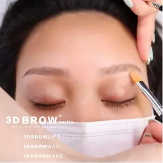 アイブロウ TOIRO所属・TOIRO ARISAのヘアスタイル