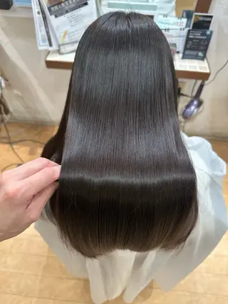 セミロング カラー 艶髪クリエイター🪽 秋田 聖也のヘアスタイル