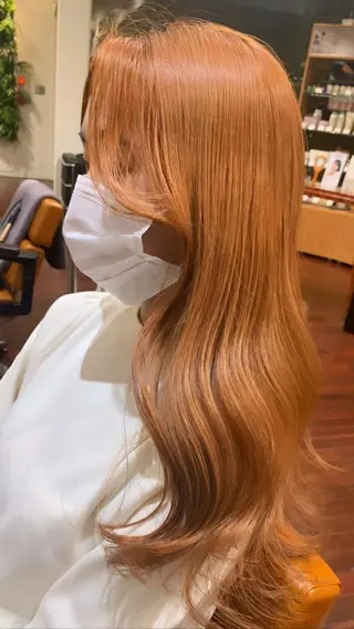 ロング カラー OASIS AVEDA ザ・ペニンシュラ東京所属・OASISAVEDA 真生のヘアスタイル