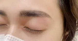 アイブロウ 塩谷 愛梨のマツエク・マツパデザイン