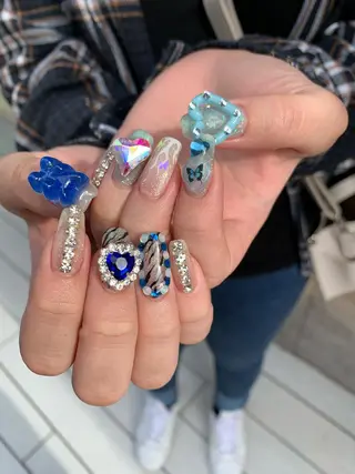 ネイル 鈴木 まゆのネイルデザイン