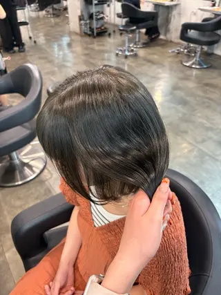 ショート カラー ハイトーン 横浜💞ミオのヘアスタイル