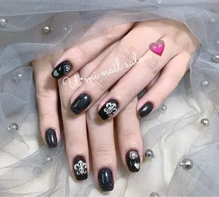 ネイル U·Mi nail salon所属・U·Mi 上野御徒町容のネイルデザイン