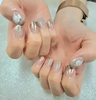 ネイル 河野ちえ (雑誌掲載サロン)のネイルデザイン