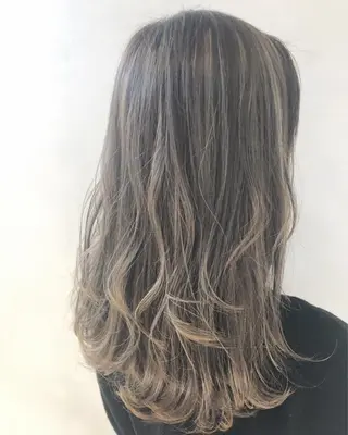 ロング カラーと髪質改善 のミライのヘアスタイル
