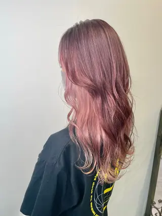 ロング salowin郡山所属・佐藤 結花のヘアスタイル