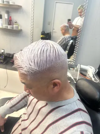 ショート カラー メンズ特化サロン 高山佑真のヘアスタイル