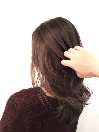 セミロング カラー 平川 友希子のヘアスタイル