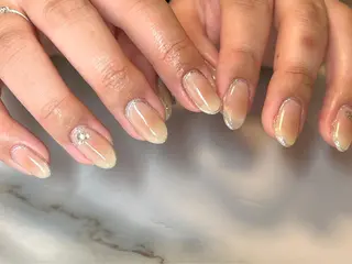 ロング ネイリスト シンのネイルデザイン