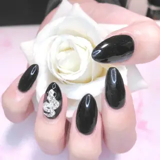 ネイル エステとネイル ローズコンフォートのネイルデザイン