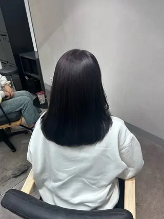 セミロング 艶あり暖色カラー🌈 カラー診断あゆみのヘアスタイル