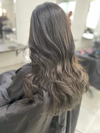 ロング カラー AIRI layer cut hairのヘアスタイル