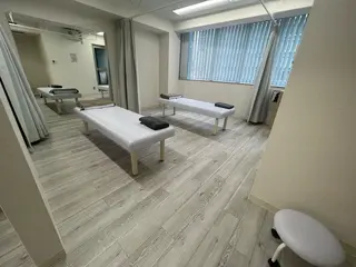 Mネイル× ストレッチ丸地のエステ・リラクイメージ