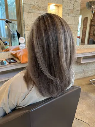 ミディアム 小塚 レイヤー/ボブ /韓国ヘア/ブリーチのヘアスタイル