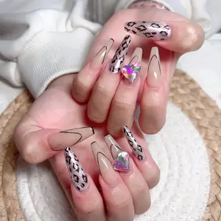 ネイル M🌷nail 長さだし専門店のネイルデザイン