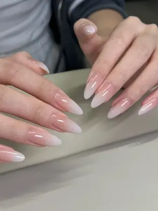 ネイル KARI ネイルサロンのネイルデザイン