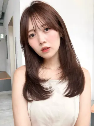 セミロング ALBUM所属・ショート/ブリーチ/ kotomiのヘアスタイル