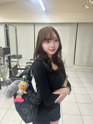 ロング カラー TONI&GUY天神所属・新開 夏菜のヘアスタイル