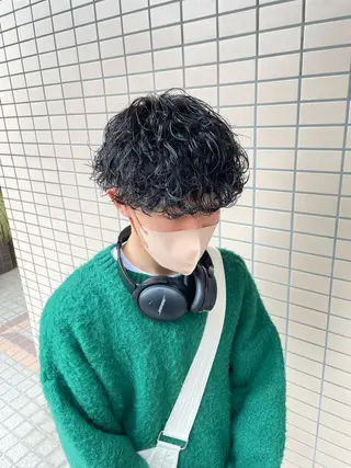 ショート カラー パーマ ヘアアレンジ メンズ アイブロウ スパイキー/フェザー /波巻き/かいとのヘアスタイル