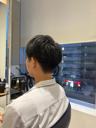 ショート メンズ ⠀アヤラ 🩶レイヤーカットのヘアスタイル