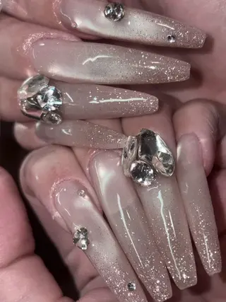 ネイル NES NAIL所属・さゆり￤推しキャラ ￤ロングネイル🩷のネイルデザイン