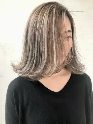 セミロング カラー パーマ ヘアアレンジ メンズ キッズ ネイル マツエク・マツパ アイブロウ 韓国風×透明感カラー 髪質改善オタベシンヤのヘアスタイル