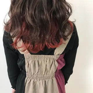 ロング カラー オリーブ/アッシュ やわらか透明感カラーのヘアスタイル