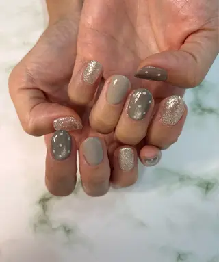 ネイル private salon Aola所属・TSUKI 🩶のネイルデザイン