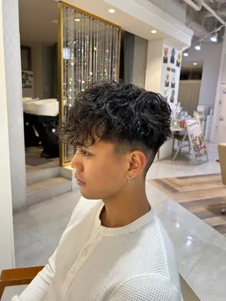パーマ メンズ ヘアーメイクウィル野田阪神店所属・Yuu/レイヤー/ ハイライト/髪質改善のヘアスタイル