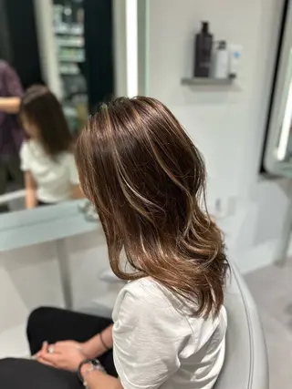 カラー Unique umekita所属・unique 松原吹季のヘアスタイル