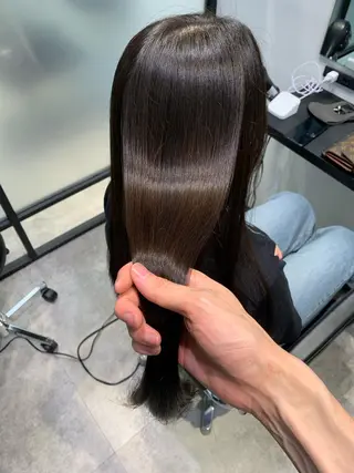 セミロング カラー 髪質改善特化 ミサワコウキのヘアスタイル