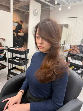 ロング 猿渡 /🍃乾燥ケア × ✨透明感カラーのヘアスタイル