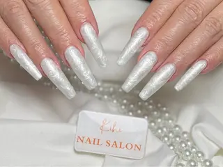 ネイル ユリ🎀長さだし/ パラジェル/持ち込みのネイルデザイン