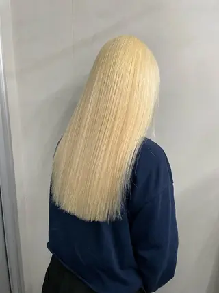 ロング ブリーチ/ベージュ 💕/momoaのヘアスタイル