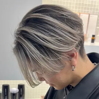 カラー メンズ 🐾及部 艶髪|艶 カラーショート|ボブのヘアスタイル