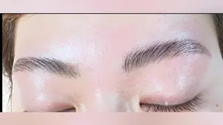 アイブロウ Lily KIKOの眉毛・アイブロウイメージ